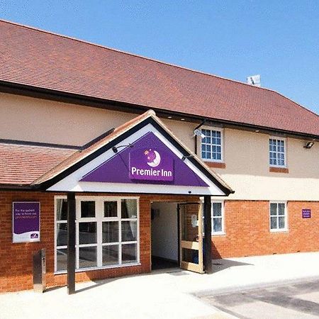 Premier Inn London Ruislip Bagian luar foto