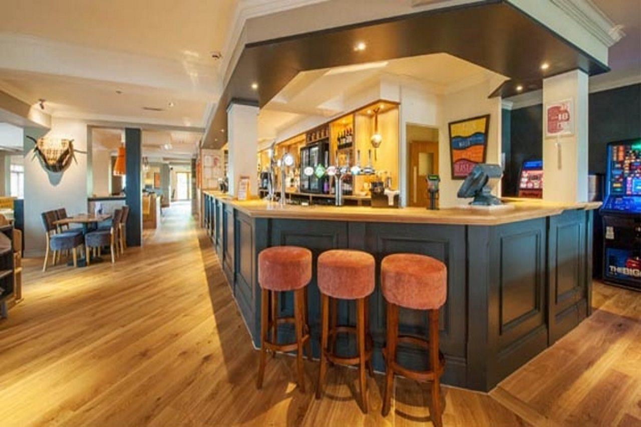 Premier Inn London Ruislip Bagian luar foto