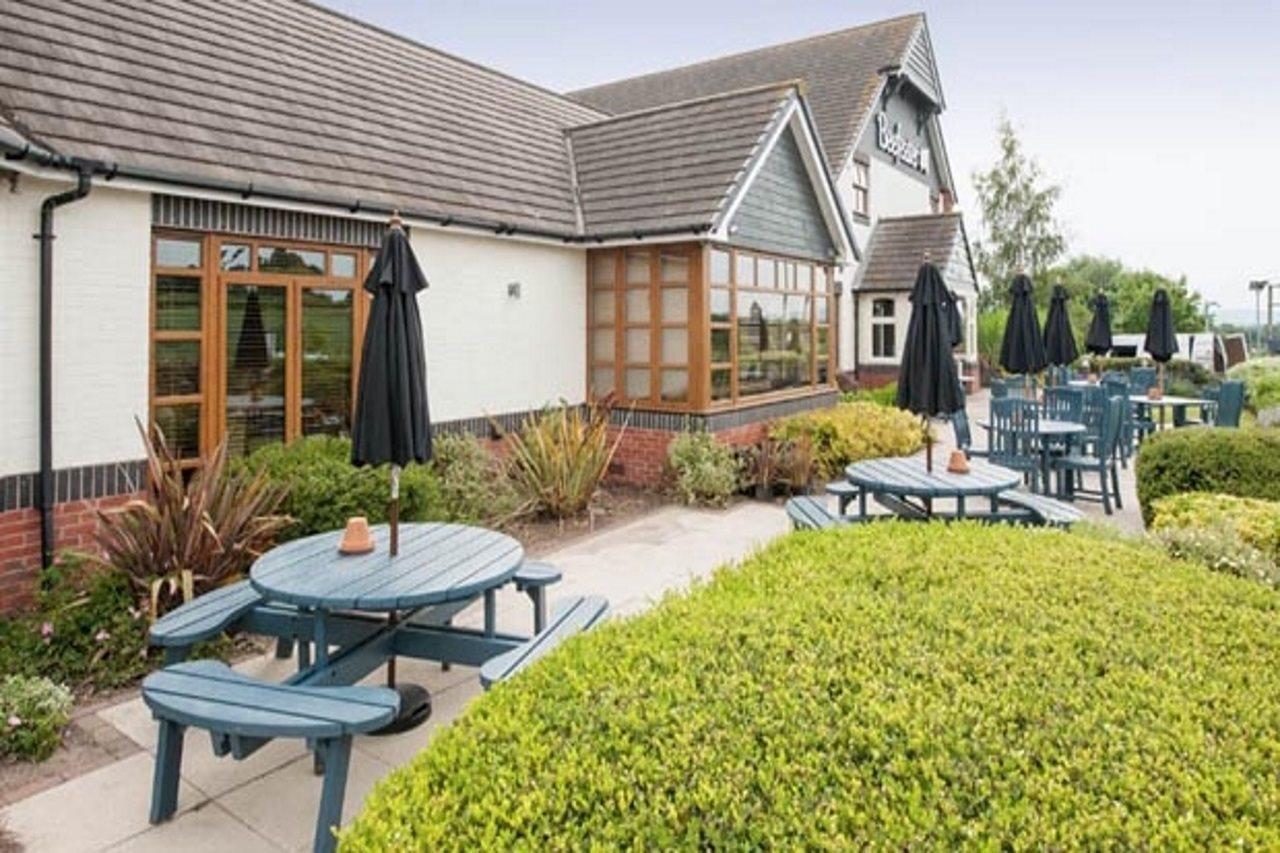 Premier Inn London Ruislip Bagian luar foto